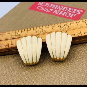 Vintage TAT clip on ivory beige earrings 1980s NOS